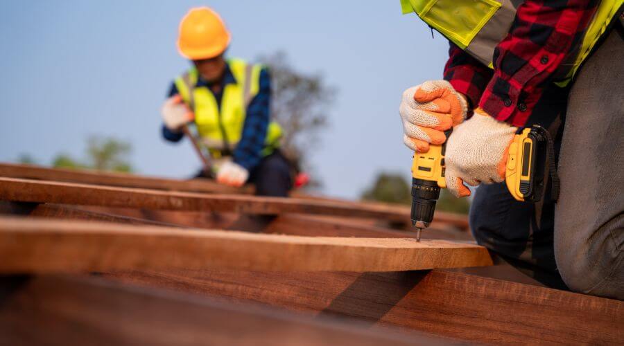 Professional gutter cleaning in Carrolls, WA